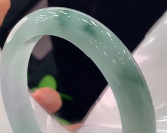 Brazalete formal de jadeíta birmana: Pulsera de jade natural con flor flotante (57/58 mm) con certificado.