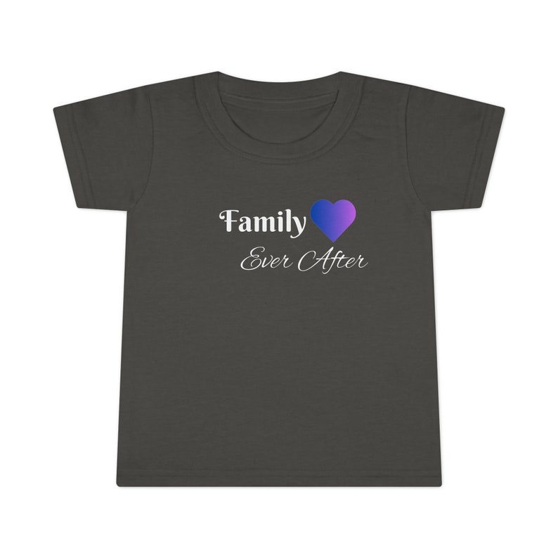 T-shirt familial Ever After pour tout-petit image 2