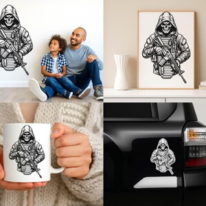 Puede incluir: Ilustraci&oacute;n en blanco y negro de una figura de calavera con capucha sosteniendo un rifle. El dise&ntilde;o se presenta en una calcoman&iacute;a de pared, una impresi&oacute;n enmarcada, una taza de caf&eacute; y una calcoman&iacute;a para autom&oacute;vil. La figura lleva equipo t&aacute;ctico.