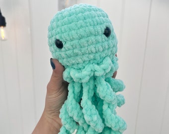 Jellyfish Plushie or Keychain | Crochet | Handmade | Ocean Friend | Gift | Soft Toy