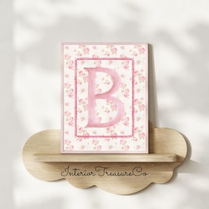 Impressão de parede com inicial floral personalizada, monograma de rosa vintage em aquarela, decoração de berçário chique e surrado, carta personalizada, presente de berçário para meninas
