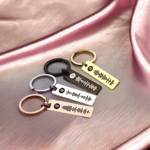 Personalised Gift Custom Spotify Song Code Keychain Scannable - Personalised Music Gift for Birthdays & Anniversaries.