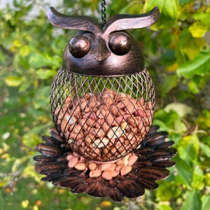 Mangeoire à oiseaux en fer en forme de hibou Décoration extérieure de jardin Mangeoire suspendue en métal rustique pour oiseaux Cadeau unique pour les amateurs d'oiseaux Cadeau jardin image 2