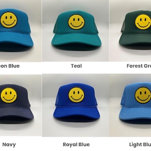 Cappello Trucker Sorridente SONMONY – Unisex In Cotone Lavato – Visiera Piatta E Chiusura In Metallo – Ricamo Faccina Gialla