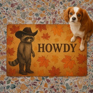 Howdy Waschbär Cowboy Fußmatte, lustige westliche Fußmatte, Willkommensmatte, lustiges Einweihungsgeschenk, Hochzeitsgeschenk, neues Zuhause Geschenk