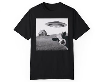 Maglietta UFO Cow Abduction, maglietta aliena con grafica divertente, maglietta unisex Comfort Colors, maglietta umoristica UFO aliena, maglietta amante degli animali