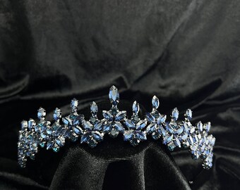 Bridal Crown.Bridal Hair Wrap.Bridal Accessories.Bridal Hair.Bridal Tiara.Silver Headpieces.Silver Crowns