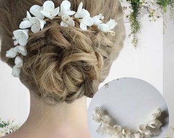 Horquilla de primavera de flor blanca de cerámica hecha a mano, peine de pelo de perla de flor de cerámica, accesorios para el cabello de boda nupcial, accesorios para el cabello de dama de honor