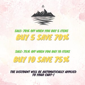 Pu&ograve; includere: Una grafica con un'illustrazione di una catena montuosa e acqua. Il testo recita "SALE: 70% OFF WHEN YOU BUY 5 ITEMS BUY 5 SAVE 70% SALE: 75% OFF WHEN YOU BUY 10 ITEMS BUY 10 SAVE 75% THE DISCOUNT WILL BE AUTOMATICALLY APPLIED TO YOUR CART~!"