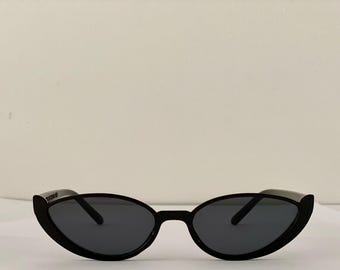 black thin framed y2k vintage glasses sunnies sunglasses cool flattering acessories gift Australian fashion sun eyewear eye protection