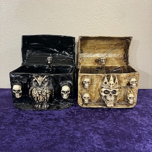 Santa muerte chest
