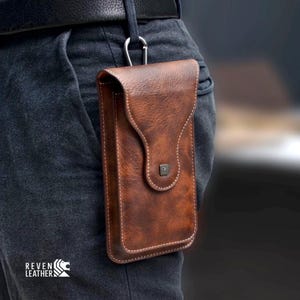 Leren riemtelefoonholster – verticaal dubbel zakje voor telefoons van 5 en 6 inch met magnetische sluiting en kaartsleuf