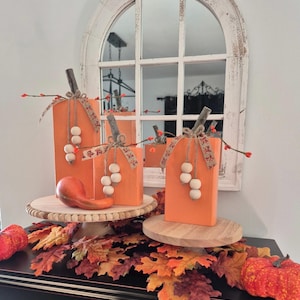 Wood Pumpkins Set, 2x4 Pumpkins Centerpiece, Wood Blocks Modern Farmhouse, Fall Porch Decor, Autumn Shelf Sitter, Wooden Pumpkins