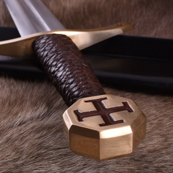 Templar Blade with Cross Pattée, incl. Scabbard and sword belt