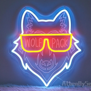 Wolf Pack Family Neon Sign,Wild Animal Birthday Gift,Family Reunion Sign,Animal Lover Decor, Wolf Lovers Gift,Wolf Gifts,Wolf Decor,Wolf Art