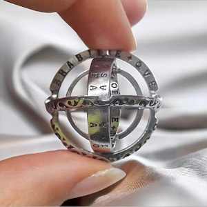 Astronomical Ring for Women and Men - Creative Rotating Cosmic Finger Jewelry - Fashion Male & Female Rings - Silver and Gold
