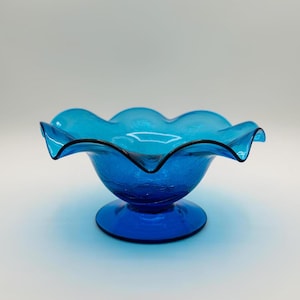 Blenko Turquoise Centerpiece Ruffled Crackle Glass Footed Compote/Bowl/Dish - 2002 Sandblasted Mark