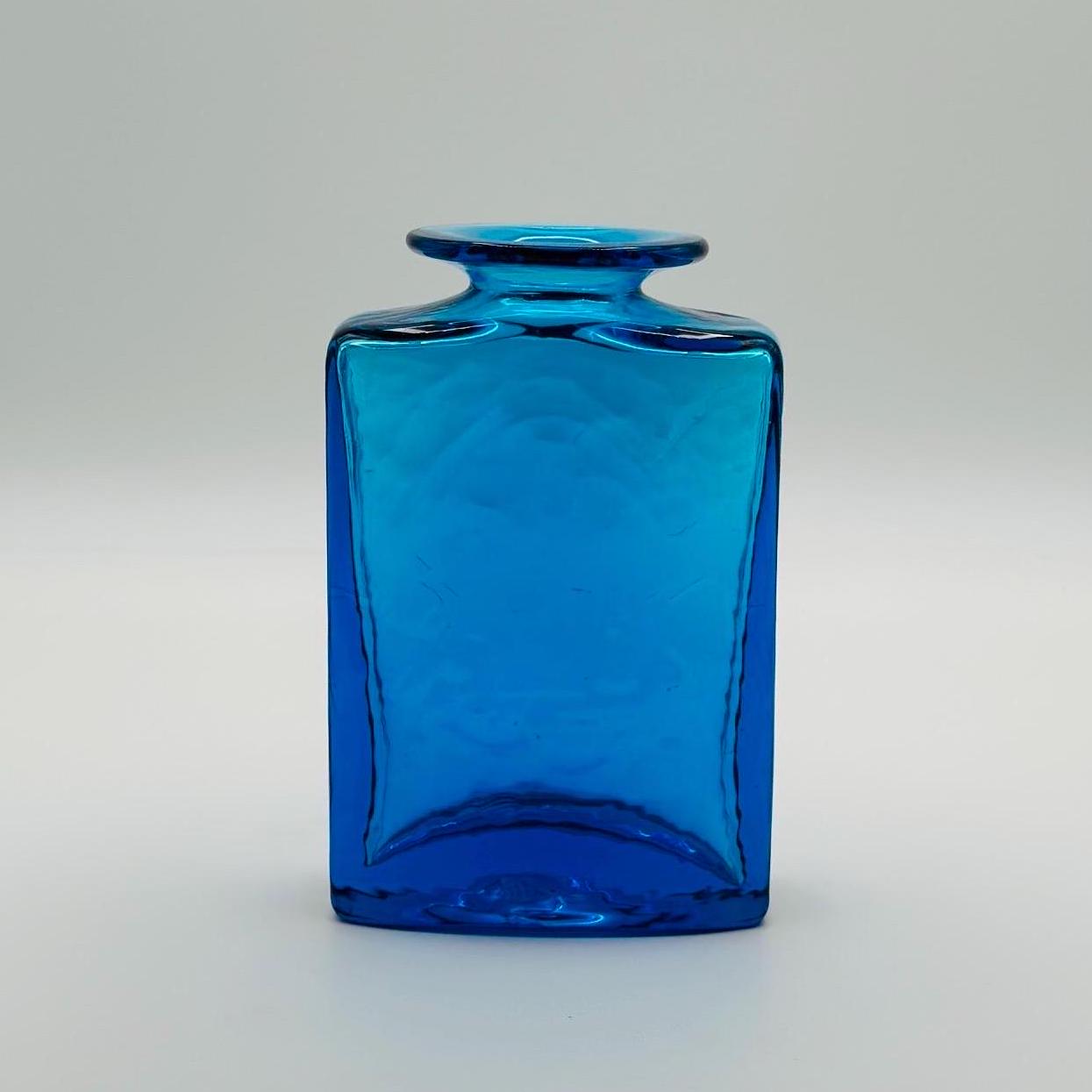  ✯Vase Blenko 6522 - Turquoise Glass Flask/vase - READ - Etsy
