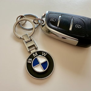 BMW Special Keyring – Classic Metal Keychain for BMW Owners & Car Enthusiasts – Polished Chrome Finish