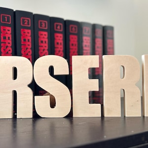 decorazione BERSERK | parola in legno da mettere sulla libreria | Ideale per la collezione manga BERSERK.
