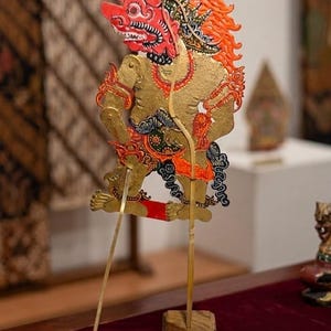 Fantoche Mini Buto Geni – Decoração de parede de fantoche de sombra da Indonésia, presente Wayang Kulit feito à mão
