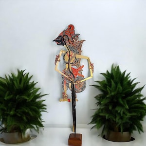 Miniature Indonesian Wayang Kulit, Javanese  Shadow Puppets, Flat Letaher Puppet Wisnu Wayang