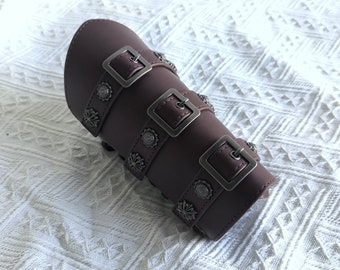 Viking Bracers Armor, Vegan Leather Knight Wristband Cuffs, Medieval Pirate Bracers, Set of 2 Short Armband, Larp Costume