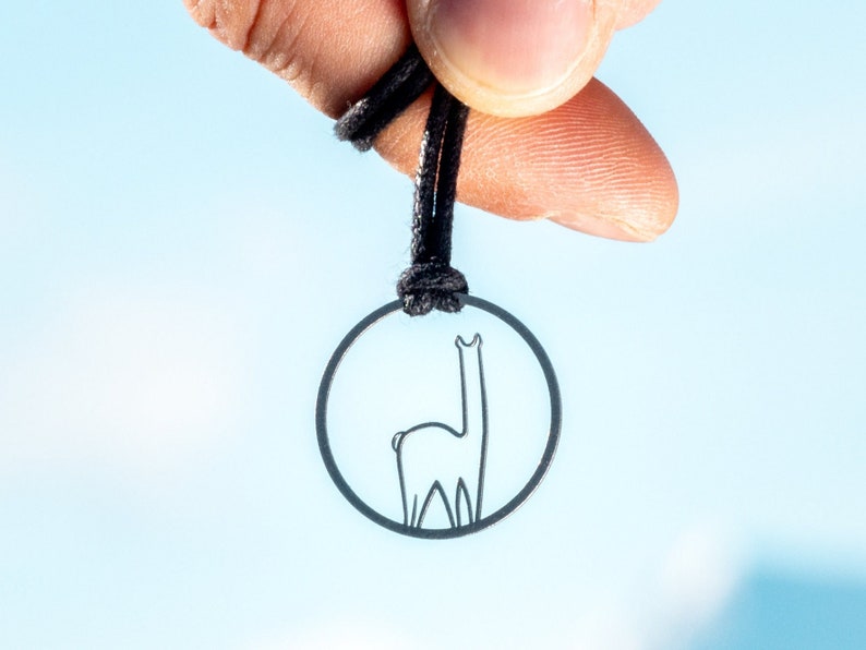 Handcrafted Guanaco Adventure Necklace with Stainless Steel Pendant zdjęcie 2