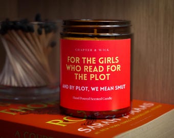 Świeca Smutty Book, pomysł na prezent, wystrój w stylu książkowym, miłośnik książek, Booktok, ACOTAR