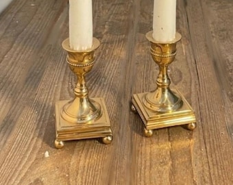 Vintage Kerzenhalter aus Messing: Schwedisches Gustavianisches Design, Erik Jonsson Skara