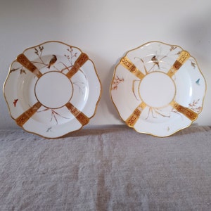 Pair of Rare English Fine Wedgewood Hand Painted Aesthetic Movement Belle Epoque Early Art Nouveau Japonica Birds Butterflies Dessert Plates