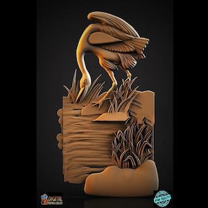 以下が含まれることがあります： 湿地帯のシーンにいるサギの、詳細な茶色の彫刻。鳥は、水に触れるくちばしで描かれ、葦とテクスチャ加工されたベースに囲まれています。アートワークは暗い背景に設定されています。