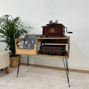 Vinyl Record Player Console – Solid Wood Turntable Stand with Storage – Handmade LP Cabinet – Mid Century Modern Media Unit, Vinyl holder