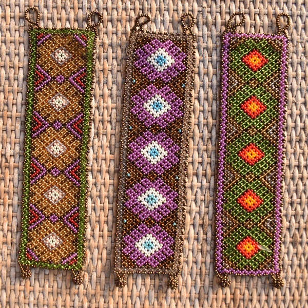 Bracelet Huichol œil de Dieu, bijou ethnique, chic et élégant, art chamanique traditionnel, tradition et modernité, idée cadeau