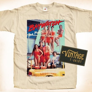 Baywatch TShirt Vintage Colore naturale Maglietta da uomo DTG Stampa digitale TAGLIE S M L XL 2XL 3XL 4XL 5XL