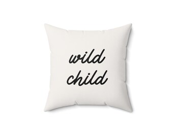 Wildes Kinderkissen | Quadratisches dekoratives Dekokissen, Script Typografie
