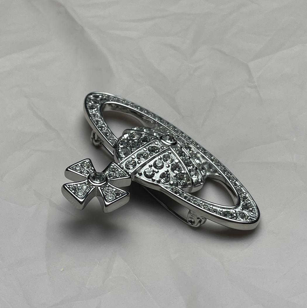 Vivienne Westwood ブローチ ヴィヴィアン ウエストウッド ブローチ Vivienne Westwood BAS