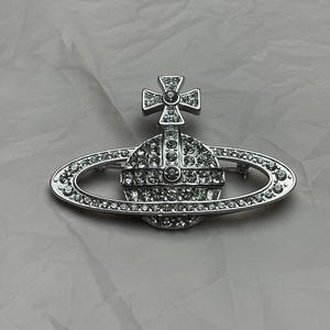 ヴィンテージvivienne Westwood ORB ブローチ ヴィンテージvivienne Westwood ORB ブローチ