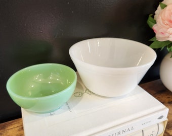 Vintage Fireking Jadeite Bowl and Milk glass mixing bowl