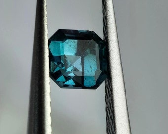 Tourmaline naturelle bleu  taille Assher