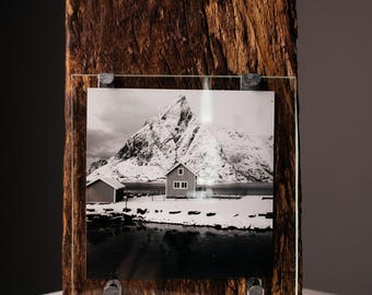 Rustic Wooden Photo Frame, Solid Wood Picture Frame, Natural Live Edge Tabletop PhotoFrame