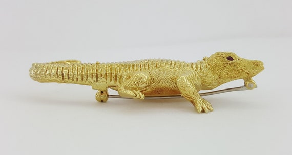 18k Yellow Gold 0.06 Ct Ruby Alligator Brooch Pin… - image 4
