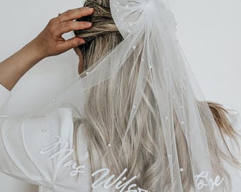 Personalised Bridal Veil, Hen Party Veil, Pearl Veil, Lace Veil, Bride Accessories, Hen party gift, Bride to be, future mrs, bow veil