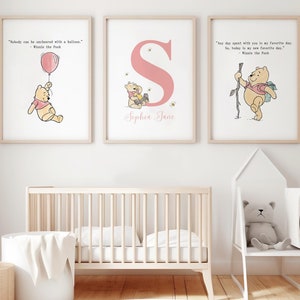 Winnie Puuh Baby Mädchen Kinderzimmer Dekor Name Kinderzimmer Klassisches Pooh personalisiertes Poster Benutzerdefinierte Name Zitat Pooh Bär Kinderzimmer