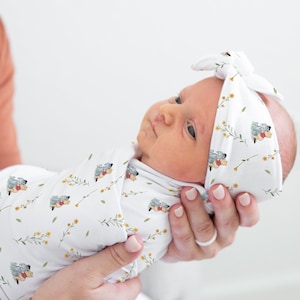 Winnie de Poeh-inbakerdoek: newborn outfit, deken, strik en beanie