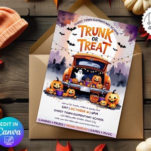 Puede incluir: Una invitaci&oacute;n de Halloween con el texto "Trunk or Treat", que presenta un cami&oacute;n naranja lleno de calabazas y un fantasma. La invitaci&oacute;n est&aacute; sobre un fondo de madera con calabazas y hojas de oto&ntilde;o.