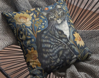 Almohada cuadrada de gamuza sintética Tabby Cat inspirada en William Morris. Insertar INCLUIDO. Doble cara.