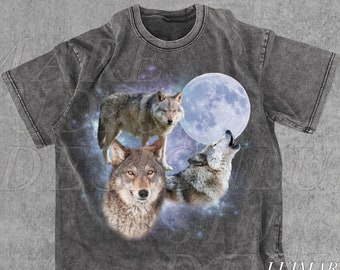 Wolf 90s Graphic Shirt Vintage Distressed Wolf Lovers Retro Moon Tee Old School 2000s Nature Moon Alpha Shirt Nostalgia Unisex Oversize Tee