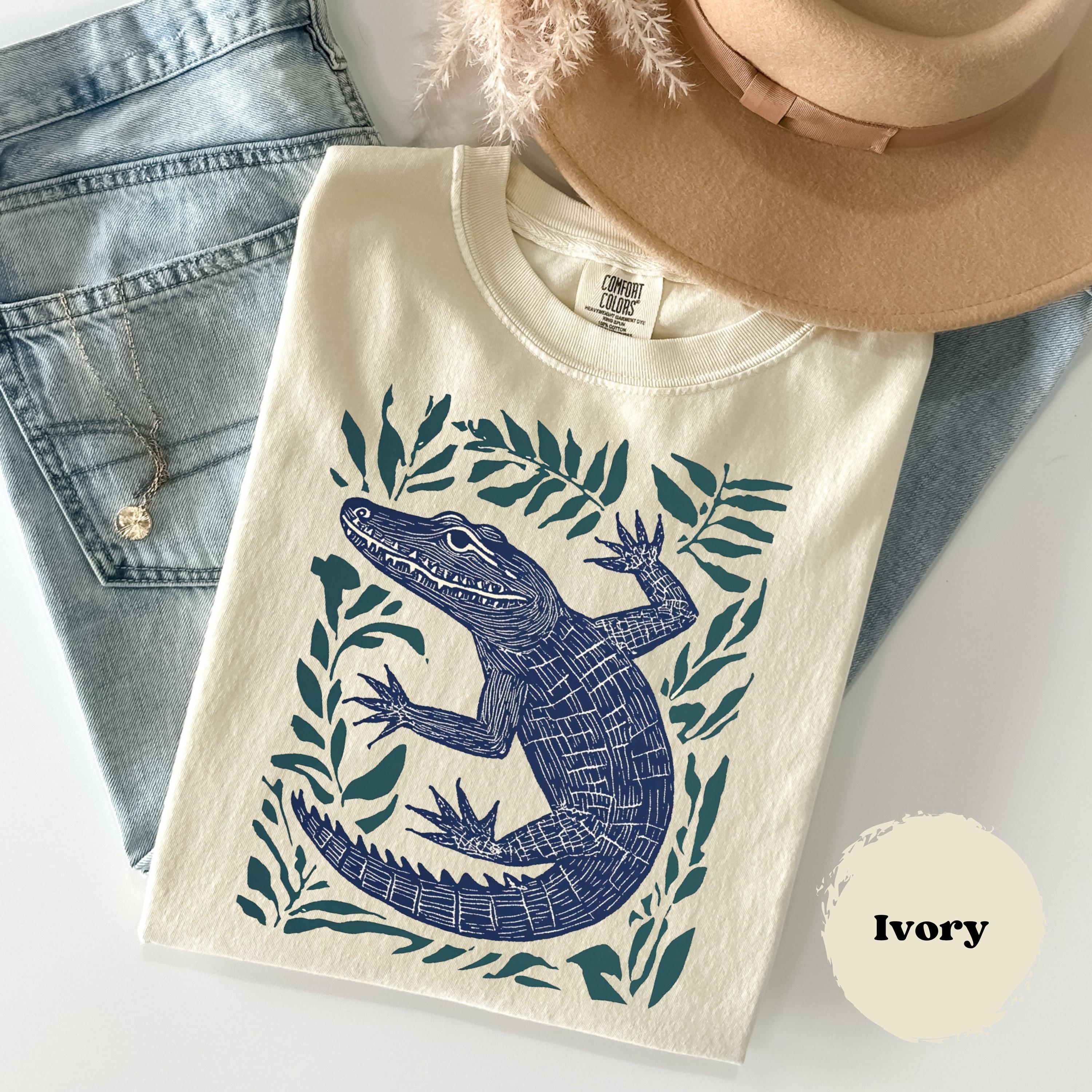 Linocut Shirt, Vintage Alligator, Crocodile Women Shirt, Comfort Colors®, Retro Block Print Tee, Woodcut Stamp Tshirt, Cottagecore Boho