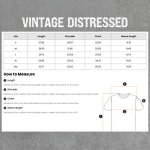 Puede incluir: Una tabla de tallas para una camiseta vintage desgastada con medidas en pulgadas para la longitud, el hombro, el pecho y la longitud de la manga. La tabla incluye las tallas S, M, L, XL y 2XL.